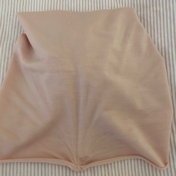 Small Adabel Light Pink Bunny Knot - Picture 2 of 3